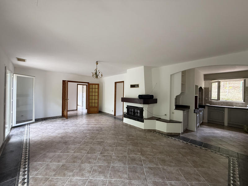 Maison - 104 m² - 4 pièces