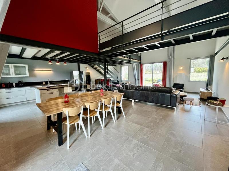 Corps de ferme - 371 m² - 9 pièces