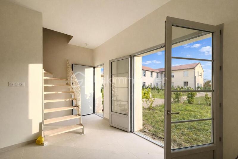 Maison - 88 m² - 4 pièces