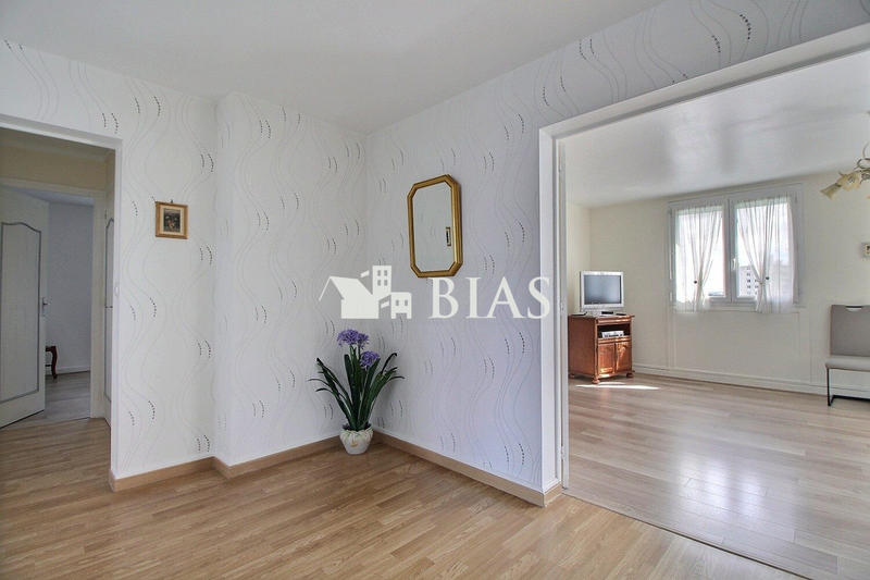 Appartement - 95 m² - 4 pièces