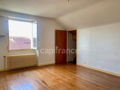 Appartement - 81 m² - 3 pièces