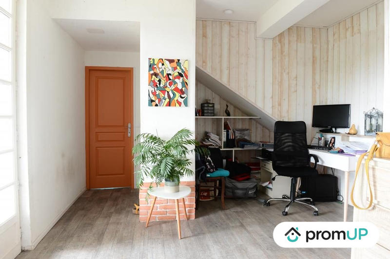 Maison - 180 m² - 8 pièces