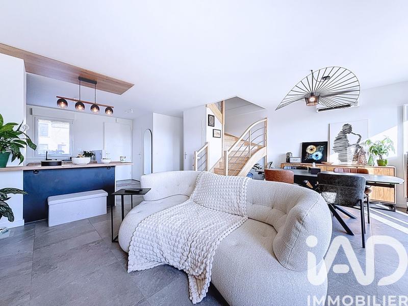 Maison - 86 m² - 5 pièces
