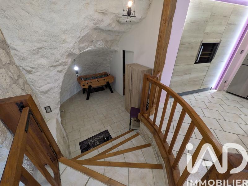 Maison - 204 m² - 8 pièces