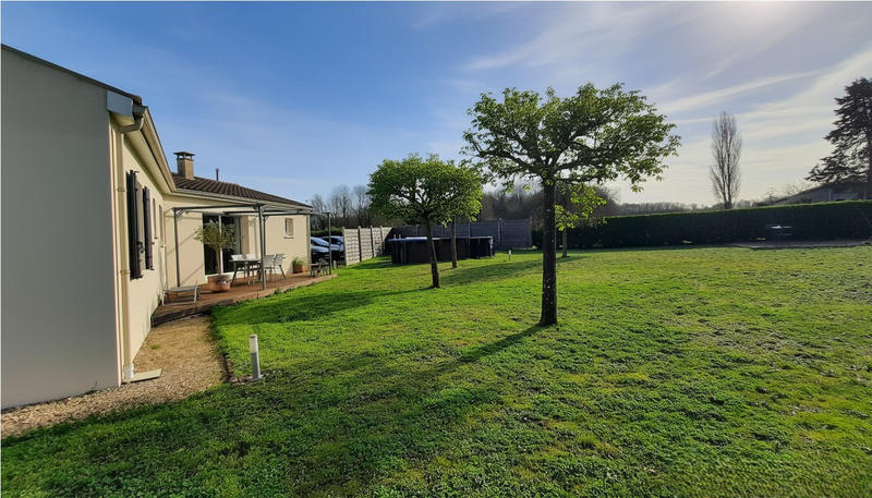 Maison - 97 m² - 4 pièces