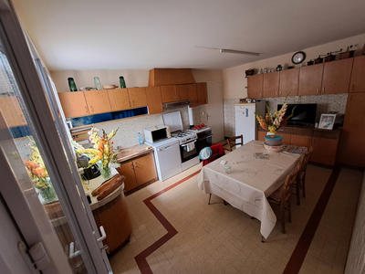 Propriété - 125 m² - 6 pièces