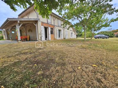 Maison ancienne - 180 m² - 8 pièces