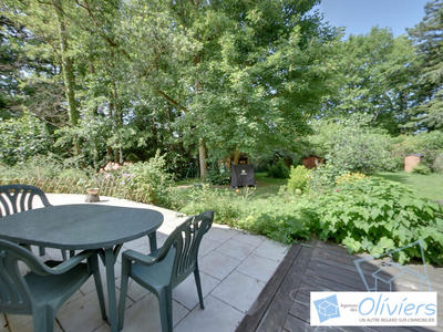 Maison traditionnelle - 270 m² - 9 pièces