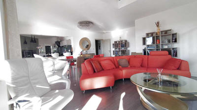 Appartement - 130 m² - 5 pièces