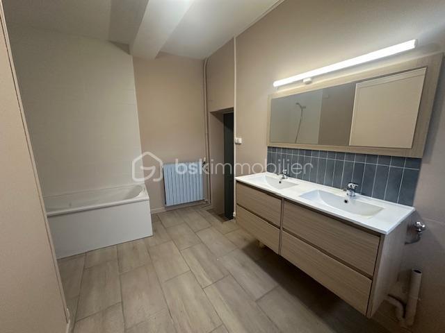 Maison de ville - 241 m² - 10 pièces