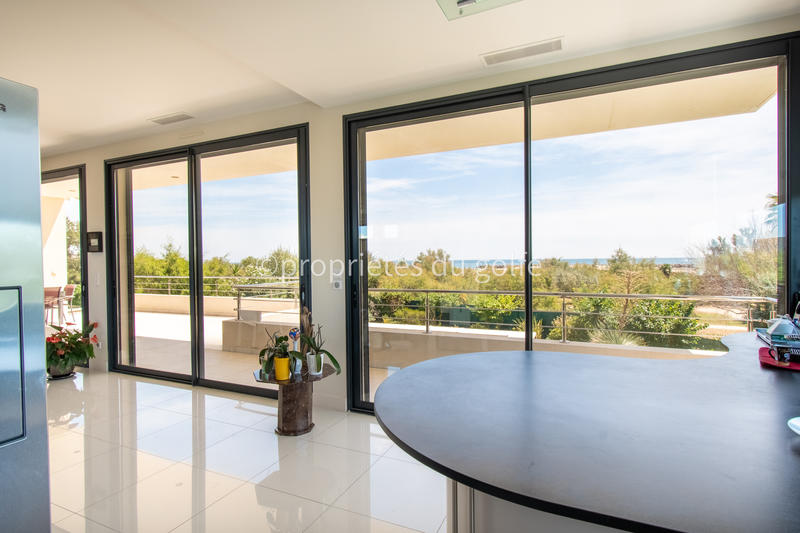 Maison - 195 m² - 6 pièces