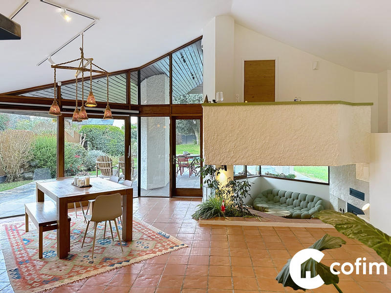 Maison - 135 m² - 6 pièces