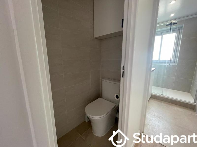 Chambre - 12 m² - 1 pièce