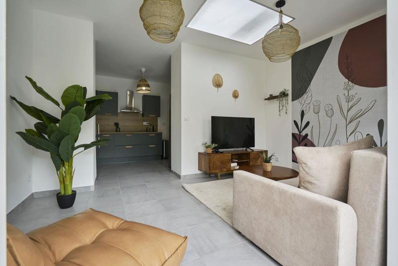 Maison - 104 m² - 6 pièces