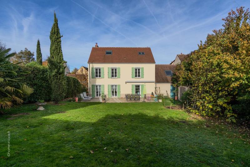 Maison - 170 m² - 8 pièces