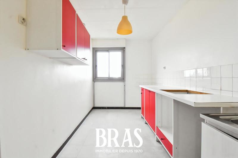 Appartement - 81 m² - 4 pièces