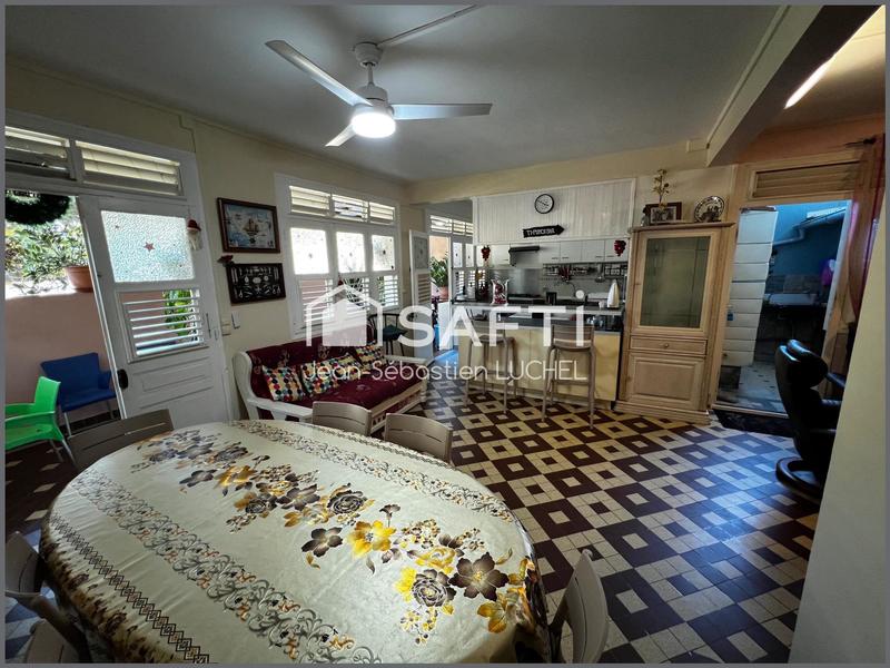 Maison - 98 m² - 4 pièces