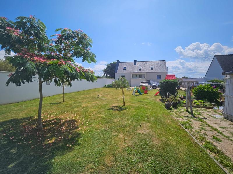 Maison traditionnelle - 143 m² - 7 pièces