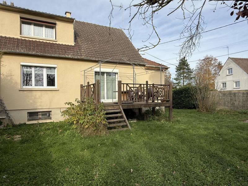 Maison - 98 m² - 5 pièces