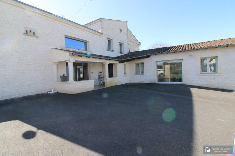 Maison ancienne - 210 m² - 6 pièces