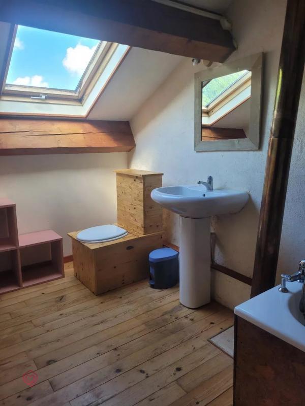 Maison en pierre - 78 m² - 3 pièces