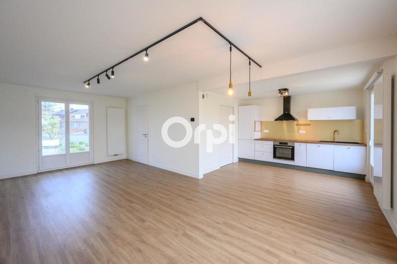 Maison - 98 m² - 5 pièces