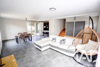 Maison - 108 m² - 4 pièces