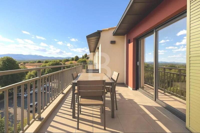 Appartement - 83 m² - 4 pièces