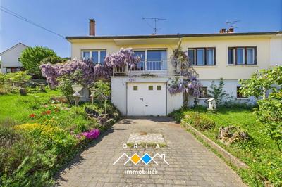 Maison - 107 m² - 6 pièces