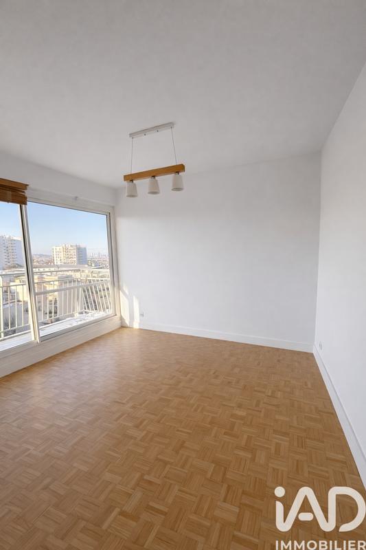 Appartement - 99 m² - 4 pièces