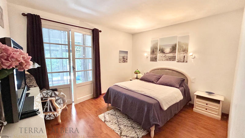 Villa - 225 m² - 7 pièces