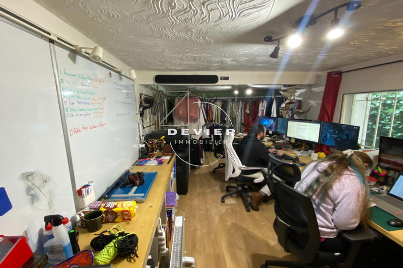 Local commercial - 81 m²