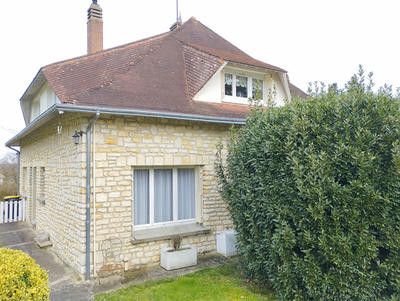 Maison - 176 m² - 7 pièces