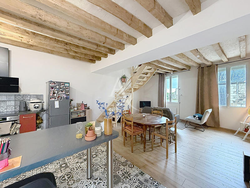 Maison - 96 m² - 4 pièces
