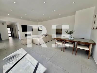 Maison d'architecte - 230 m² - 8 pièces