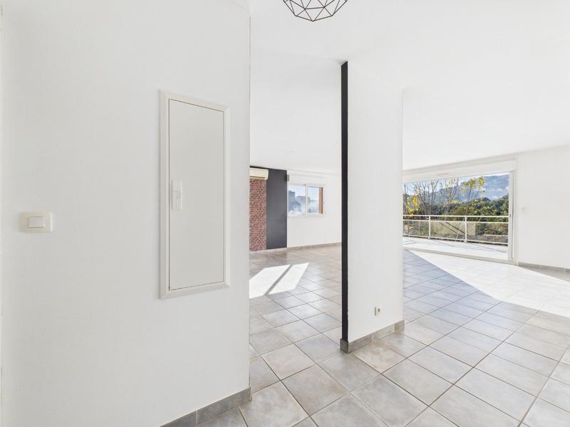 Appartement - 111 m² - 4 pièces