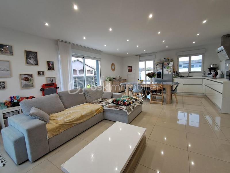 Maison - 95 m² - 4 pièces