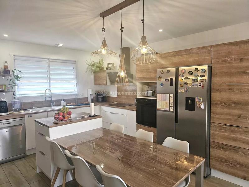 Maison - 83 m² - 4 pièces