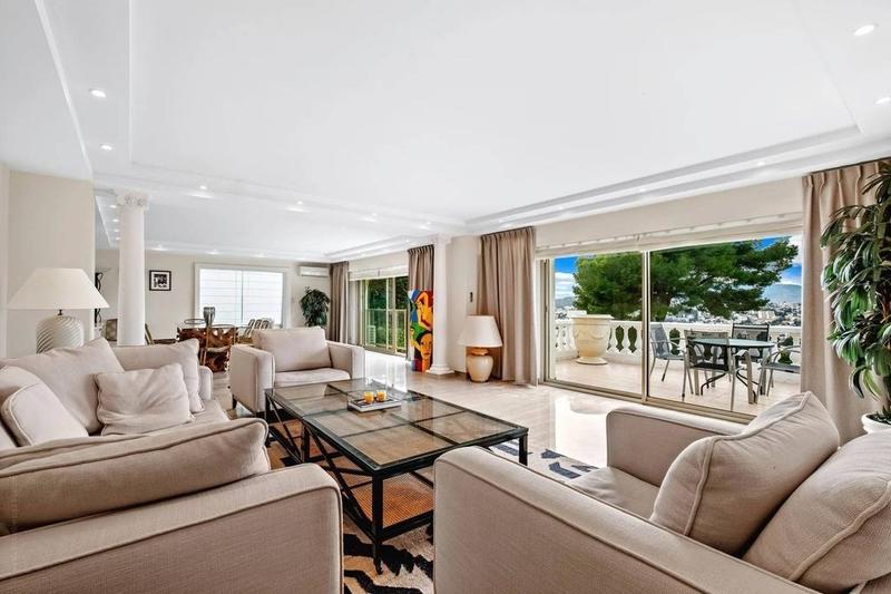 Villa - 250 m² - 7 pièces