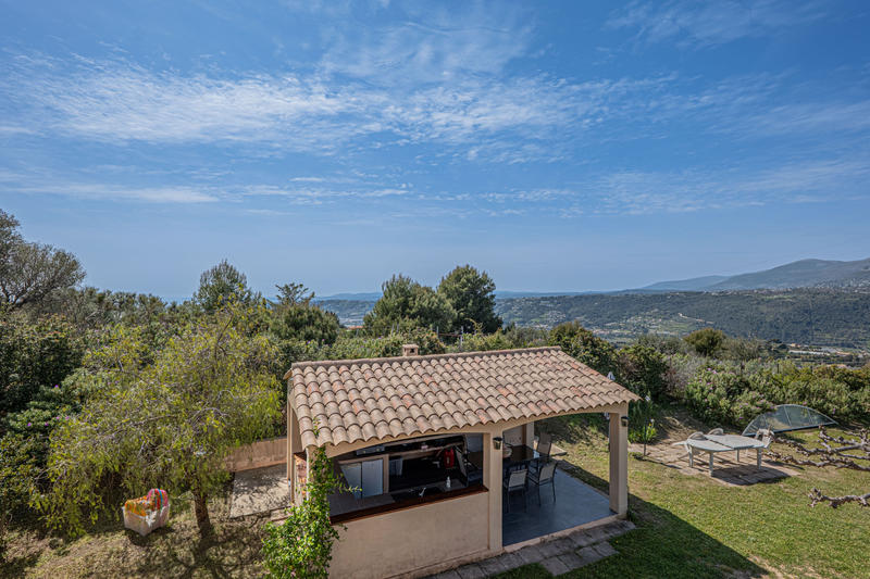 Maison - 181 m² - 8 pièces