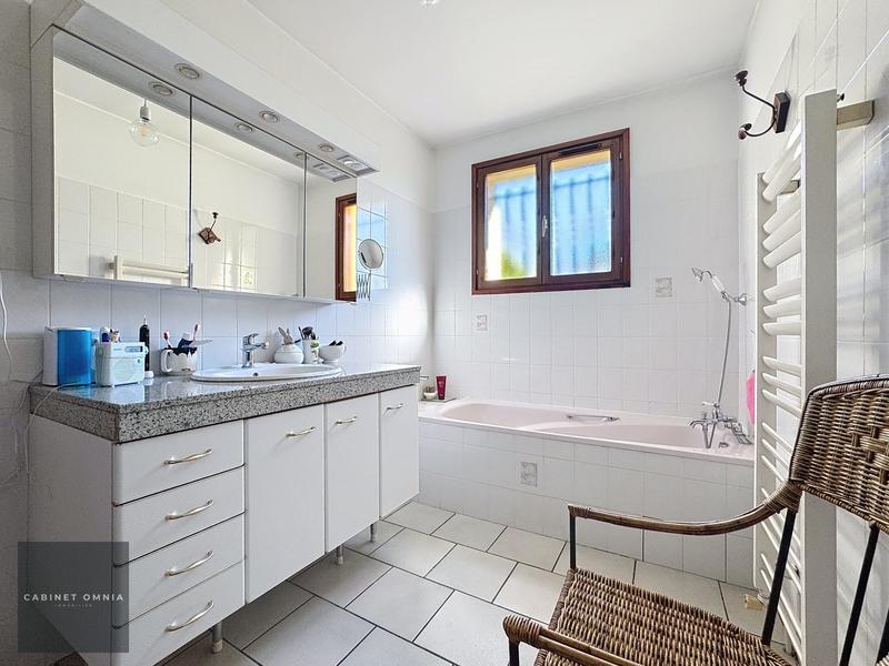 Maison - 101 m² - 4 pièces