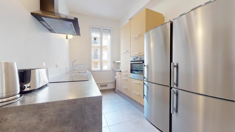 Appartement - 127 m² - 7 pièces