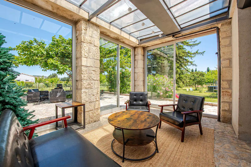 Maison - 210 m² - 9 pièces