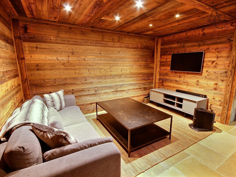 Châlet - 380 m² - 8 pièces