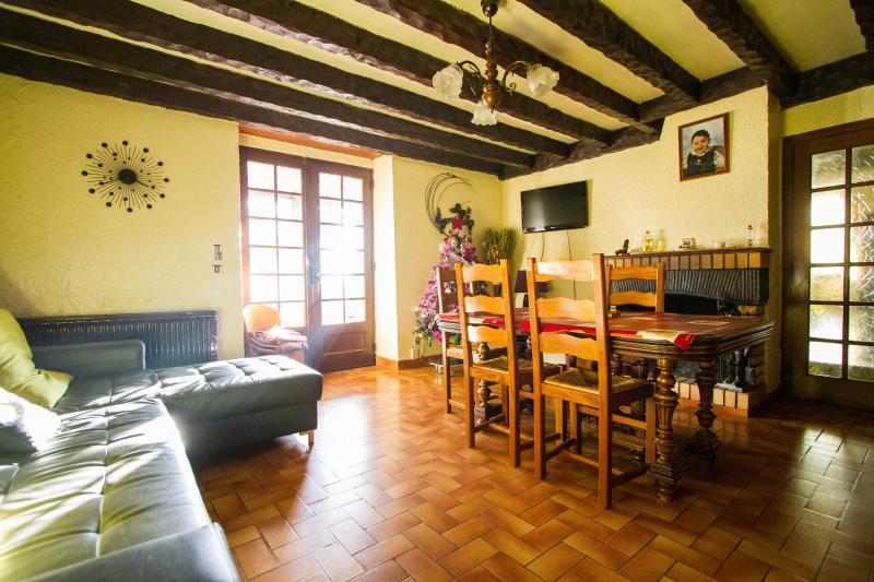 Maison - 272 m² - 9 pièces