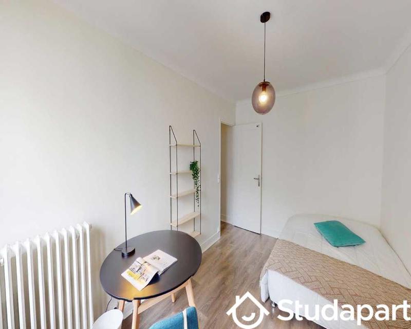 Chambre - 55 m² - 1 pièce
