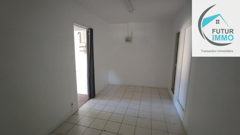 Local commercial - 80 m² - 3 pièces