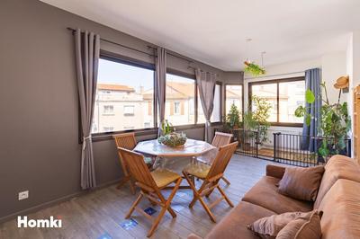 Appartement - 98 m² - 4 pièces