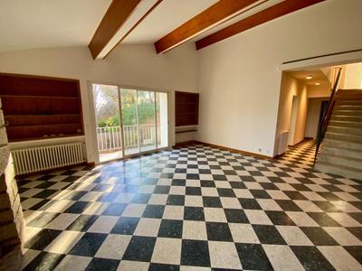 Maison - 122 m² - 4 pièces