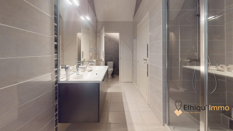 Manoir - 347 m² - 6 pièces